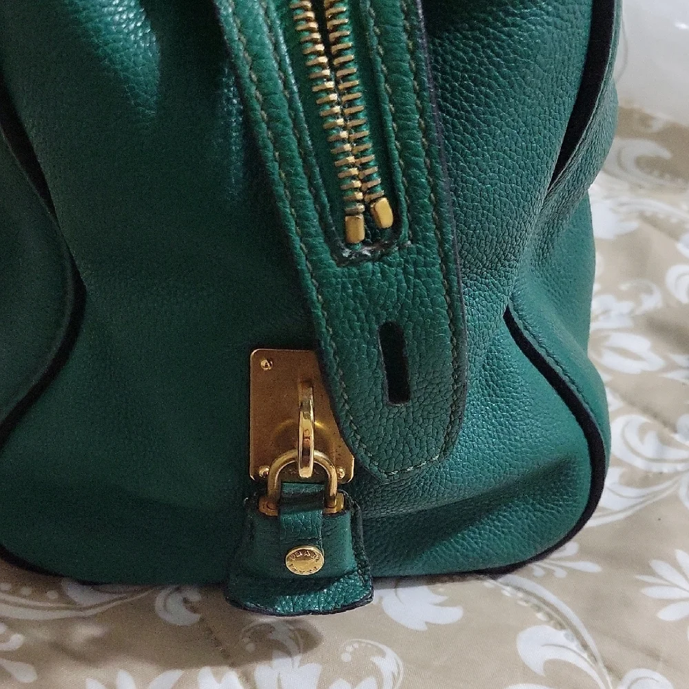 Prada Green Satchel with Structured Design - Picture 4 of 8